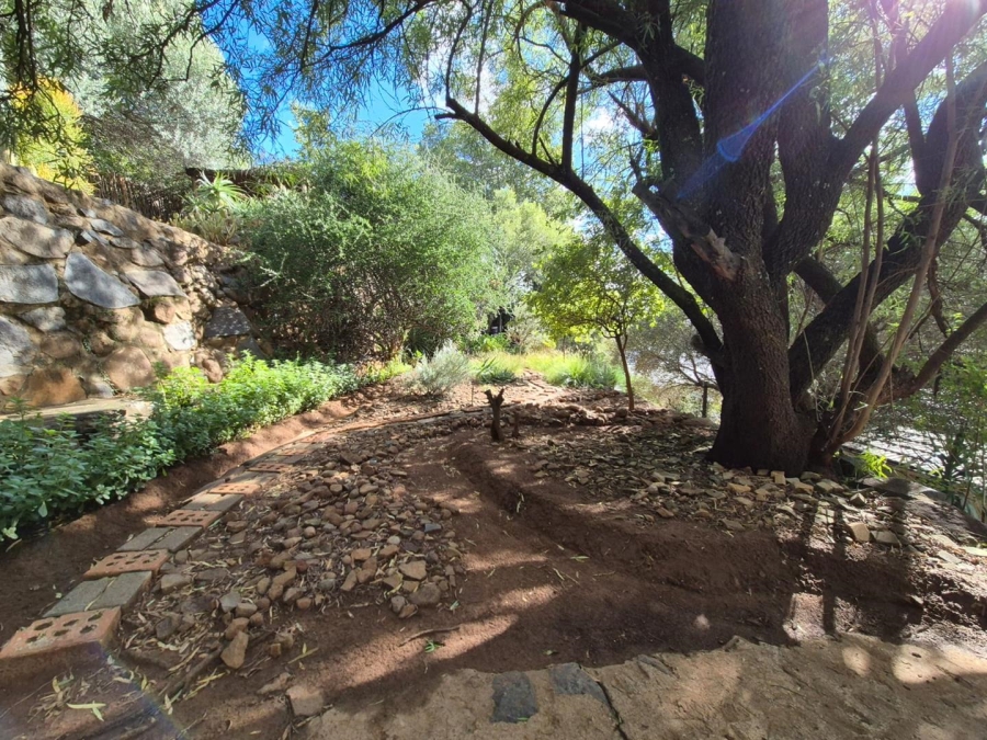 5 Bedroom Property for Sale in Dan Pienaar Free State